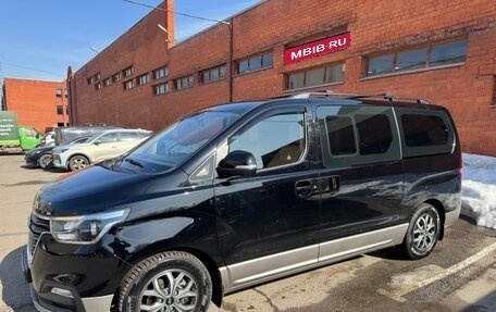 Hyundai H-1 II рестайлинг, 2019 год, 4 100 000 рублей, 9 фотография