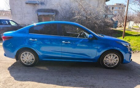 KIA Rio IV, 2021 год, 1 650 000 рублей, 4 фотография