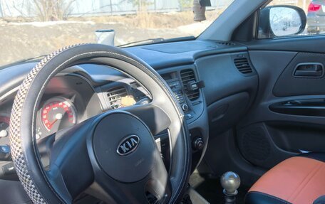 KIA Rio II, 2011 год, 500 000 рублей, 11 фотография