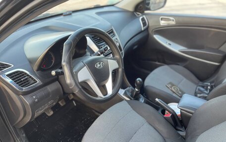 Hyundai Solaris II рестайлинг, 2012 год, 490 000 рублей, 11 фотография