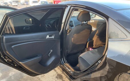 Hyundai Solaris II рестайлинг, 2012 год, 490 000 рублей, 20 фотография