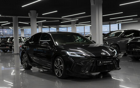 Toyota Camry, 2024 год, 3 840 000 рублей, 2 фотография