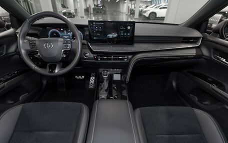 Toyota Camry, 2024 год, 3 840 000 рублей, 8 фотография