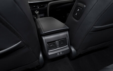 Toyota Camry, 2024 год, 3 840 000 рублей, 15 фотография