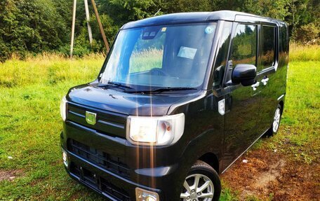 Daihatsu Wake I, 2018 год, 900 000 рублей, 31 фотография