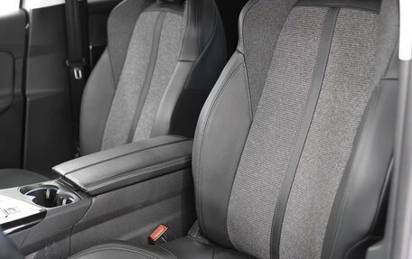 Peugeot 3008 II, 2019 год, 1 999 000 рублей, 8 фотография