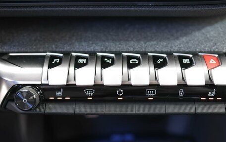 Peugeot 3008 II, 2019 год, 1 999 000 рублей, 29 фотография