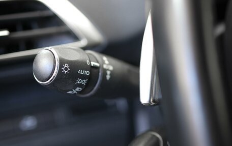 Peugeot 3008 II, 2019 год, 1 999 000 рублей, 26 фотография