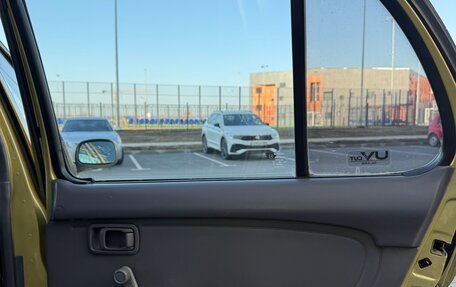 Nissan March II, 1997 год, 20 фотография