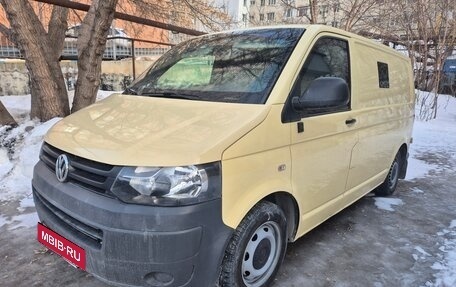 Volkswagen Transporter T5 рестайлинг, 2013 год, 1 270 000 рублей, 4 фотография