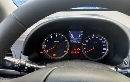 Hyundai Solaris II рестайлинг, 2011 год, 800 000 рублей, 5 фотография