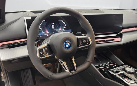 BMW 5 серия, 2025 год, 11 390 000 рублей, 9 фотография