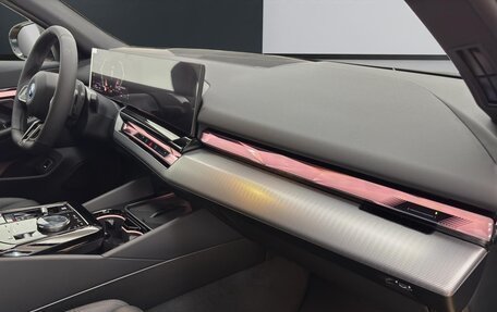 BMW 5 серия, 2025 год, 11 390 000 рублей, 11 фотография