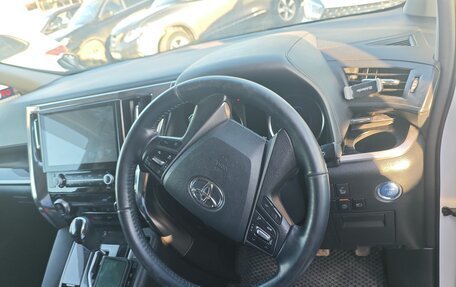 Toyota Alphard III, 2018 год, 3 620 000 рублей, 5 фотография