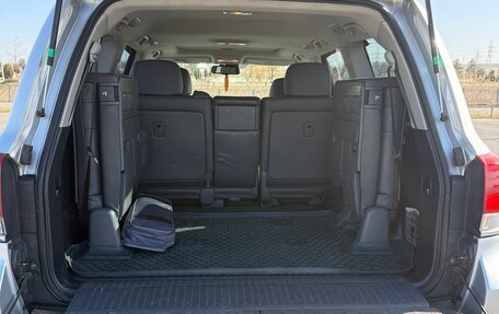 Toyota Land Cruiser 200, 2008 год, 2 990 000 рублей, 8 фотография