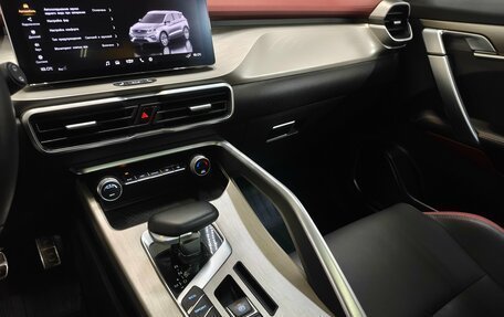 Geely Coolray I, 2023 год, 1 780 000 рублей, 11 фотография