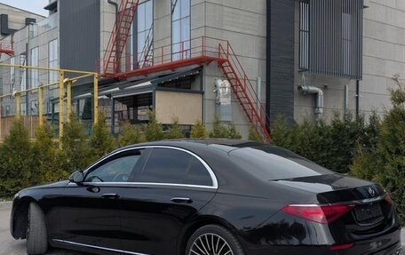 Mercedes-Benz S-Класс, 2021 год, 5 500 000 рублей, 3 фотография