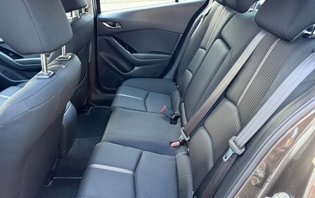 Mazda 3, 2016 год, 1 900 000 рублей, 19 фотография