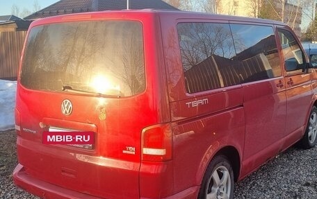 Volkswagen Multivan T5, 2010 год, 2 300 000 рублей, 3 фотография