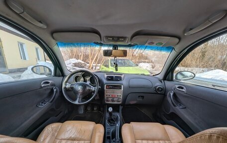 Alfa Romeo 147 I рестайлинг, 2003 год, 505 000 рублей, 31 фотография