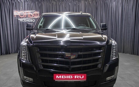Cadillac Escalade IV, 2019 год, 5 298 000 рублей, 2 фотография