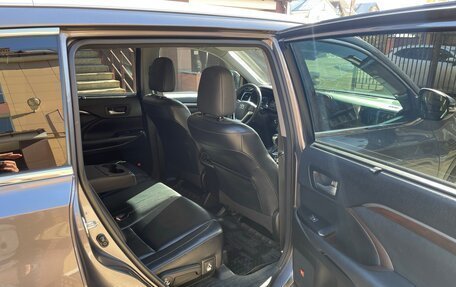 Toyota Highlander III, 2014 год, 2 750 000 рублей, 15 фотография