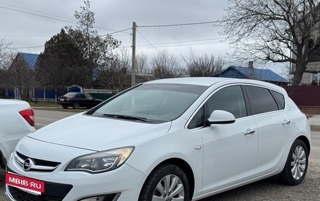 Opel Astra J, 2013 год, 1 050 000 рублей, 2 фотография