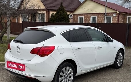 Opel Astra J, 2013 год, 1 050 000 рублей, 4 фотография