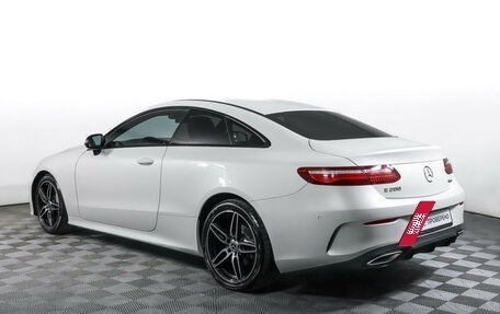 Mercedes-Benz E-Класс, 2018 год, 3 790 000 рублей, 7 фотография