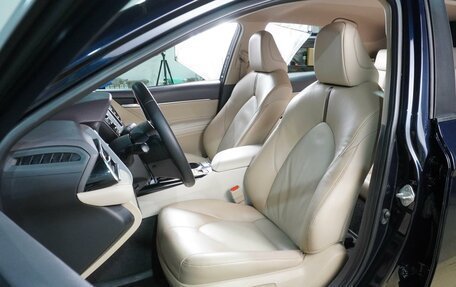 Toyota Camry, 2019 год, 2 439 000 рублей, 10 фотография