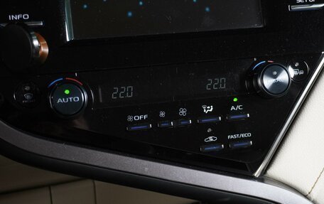 Toyota Camry, 2019 год, 2 439 000 рублей, 21 фотография