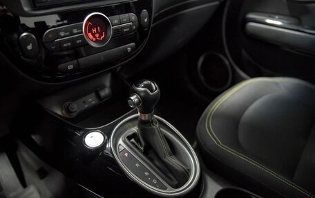 KIA Soul II рестайлинг, 2015 год, 1 300 000 рублей, 11 фотография