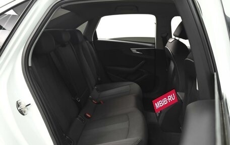 Audi A4, 2016 год, 2 620 000 рублей, 7 фотография