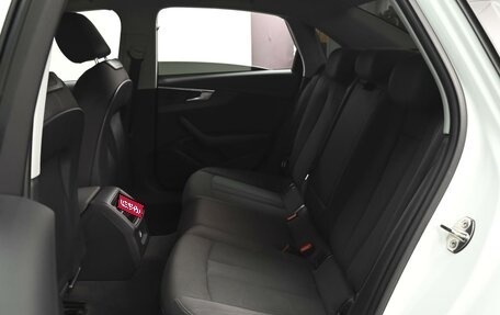 Audi A4, 2016 год, 2 620 000 рублей, 9 фотография