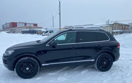 Volkswagen Touareg III, 2011 год, 1 870 000 рублей, 3 фотография