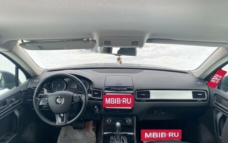 Volkswagen Touareg III, 2011 год, 1 870 000 рублей, 10 фотография