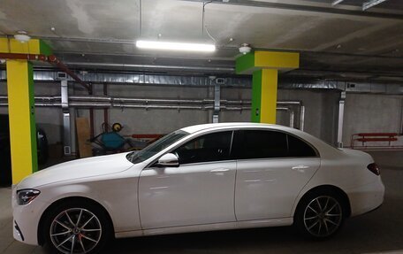 Mercedes-Benz E-Класс, 2021 год, 5 500 000 рублей, 2 фотография