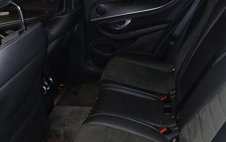 Mercedes-Benz E-Класс, 2021 год, 5 500 000 рублей, 9 фотография