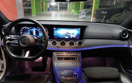 Mercedes-Benz E-Класс, 2021 год, 5 500 000 рублей, 8 фотография