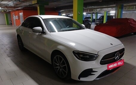 Mercedes-Benz E-Класс, 2021 год, 5 500 000 рублей, 6 фотография