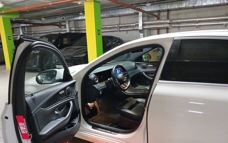 Mercedes-Benz E-Класс, 2021 год, 5 500 000 рублей, 7 фотография