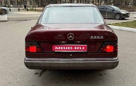 Mercedes-Benz W124, 1988 год, 270 000 рублей, 4 фотография