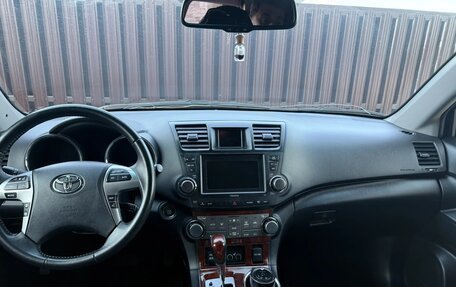 Toyota Highlander III, 2011 год, 2 500 000 рублей, 7 фотография