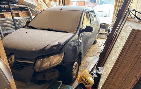 Renault Logan II, 2016 год, 129 000 рублей, 2 фотография