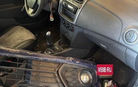 Renault Logan II, 2016 год, 129 000 рублей, 4 фотография