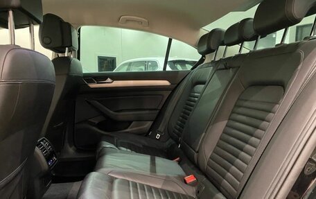 Volkswagen Passat B8 рестайлинг, 2017 год, 2 100 000 рублей, 8 фотография