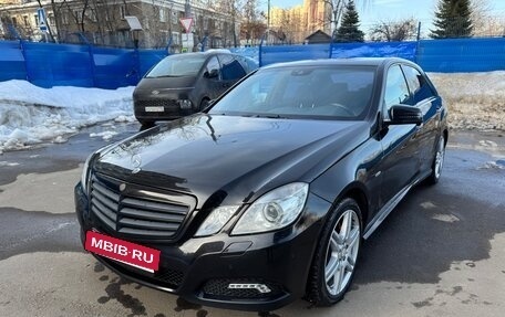 Mercedes-Benz E-Класс, 2010 год, 1 255 000 рублей, 3 фотография