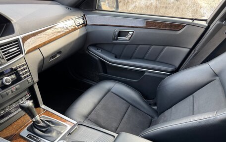 Mercedes-Benz E-Класс, 2010 год, 1 255 000 рублей, 20 фотография