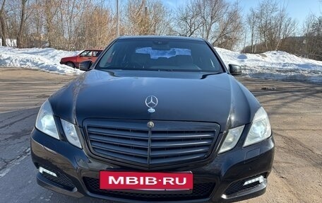 Mercedes-Benz E-Класс, 2010 год, 1 255 000 рублей, 29 фотография