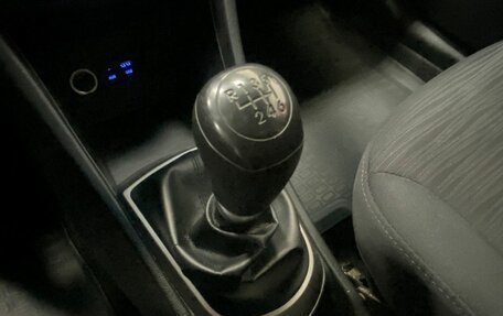 Hyundai Solaris II рестайлинг, 2015 год, 826 000 рублей, 29 фотография